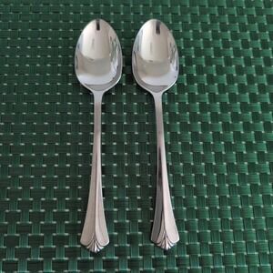 Oneida WESTGATE ROYAL CREST  Teaspoons Set Lot of 2 Stainless Distinction Deluxe
